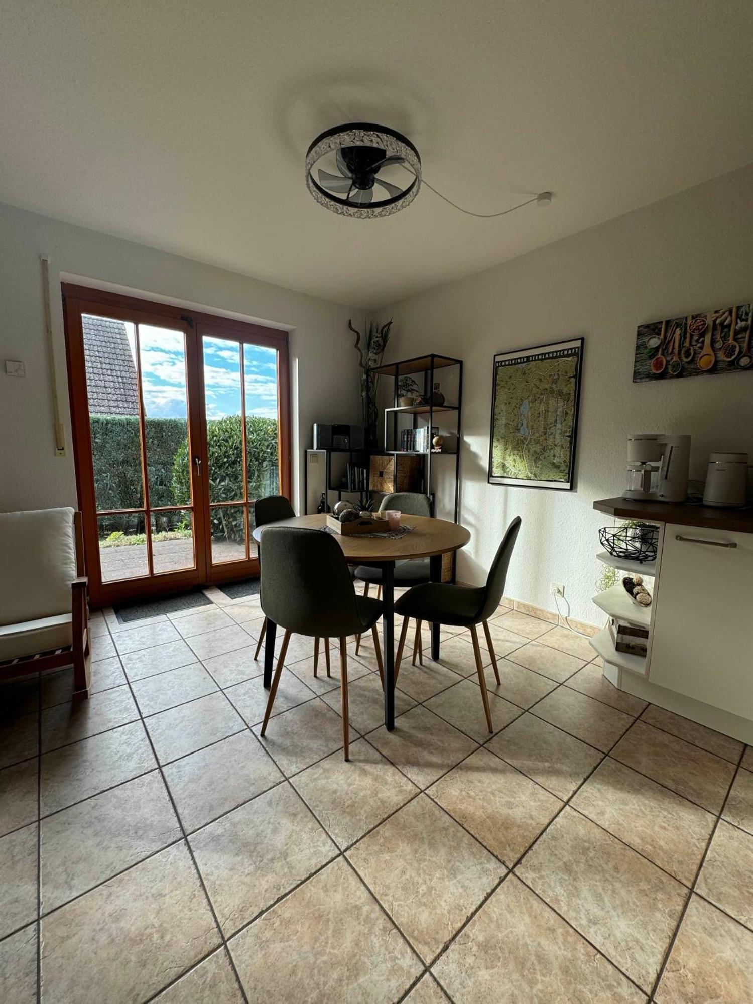 Ferienwohnung Stoerblick Schwerin Raben Steinfeld ภายนอก รูปภาพ